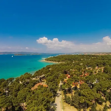 Aldeamento Turístico Mobile Biograd - Soline *